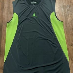 Jordan Training Compression Dri-Fit sleeveless Tank. Loose. Mens Size Large